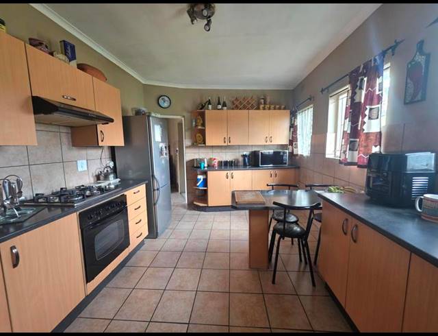 4 BEDROOM HOUSE FOR SALE IN ELSPARK